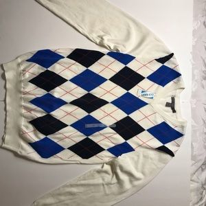 Old Navy V Neck sweater Argyle Design